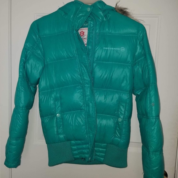Green Winter Puff Jacket - Picture 2 of 2